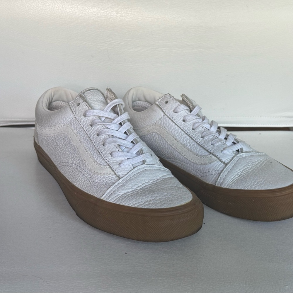 Vans Old Skool White Tumbled Leather Gum Sole Sneakers Unisex – Size M5.5 W7